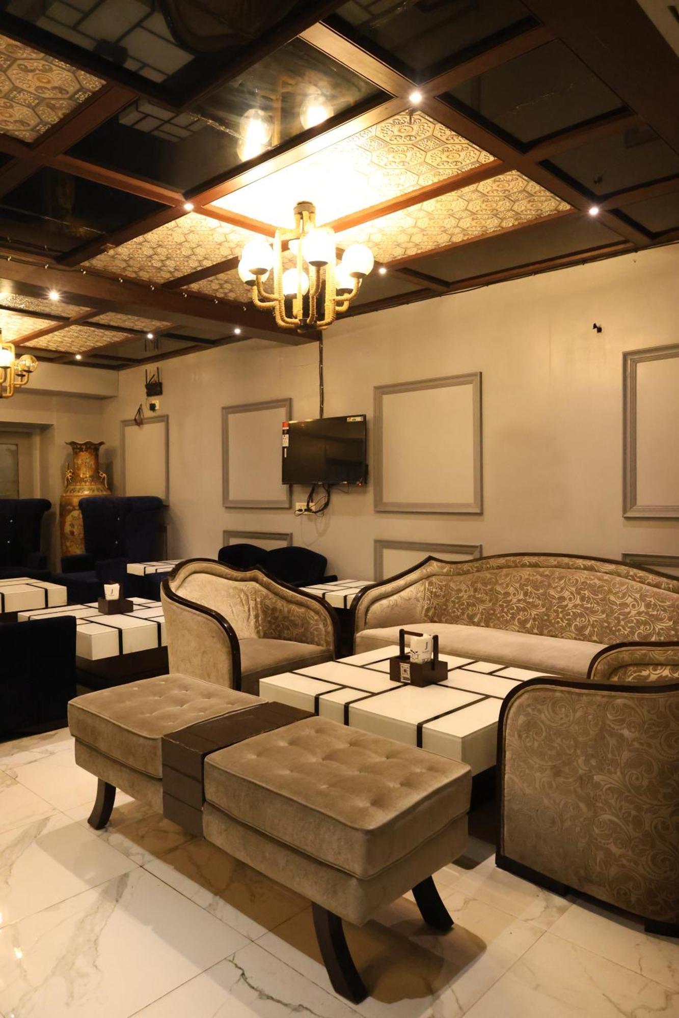 Golden Parkk Hotel Калькутта Экстерьер фото